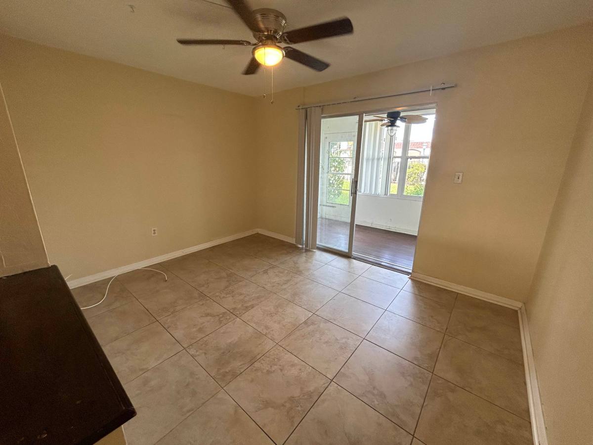 Condo for rent at 2828 Jackson St #J3, Fort Myers, FL 33901