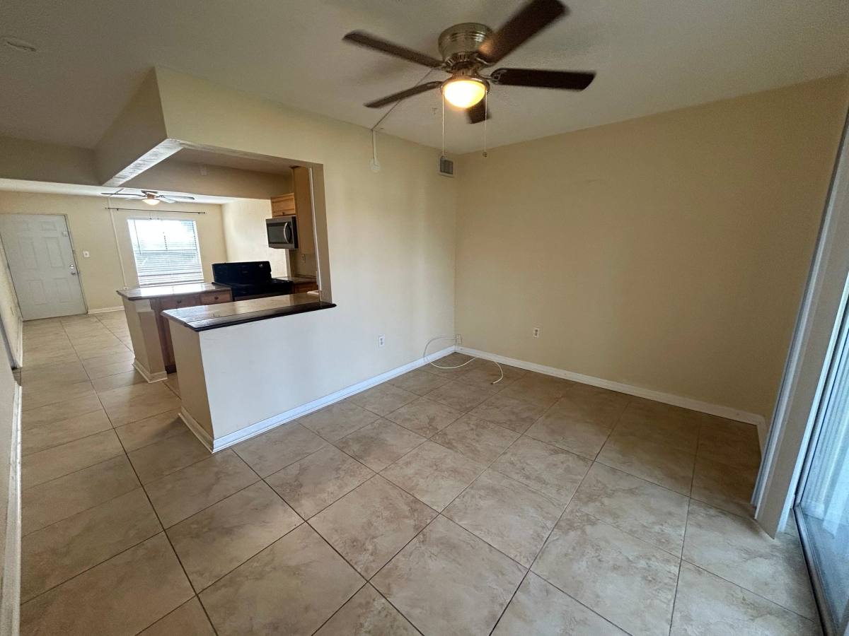 Condo for rent at 2828 Jackson St #J3, Fort Myers, FL 33901