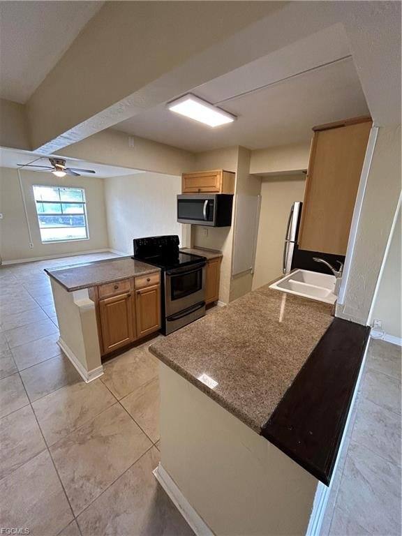 Condo for rent at 2828 Jackson St #J3, Fort Myers, FL 33901