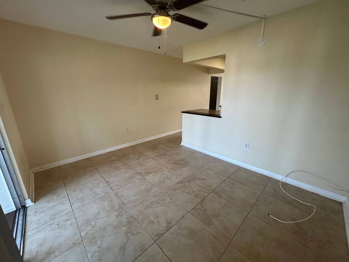 Condo for rent at 2828 Jackson St #J3, Fort Myers, FL 33901