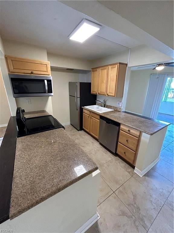 Condo for rent at 2828 Jackson St #J3, Fort Myers, FL 33901