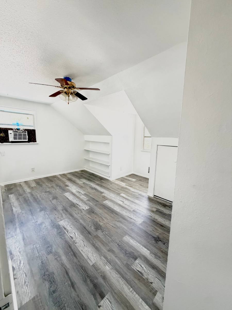 House for rent at 2612 68th Ave N, Saint Petersburg, FL 33702
