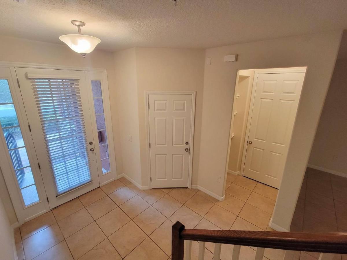 Townhouse for rent at 9571 Silver Buttonwood, Orlando, FL 32832