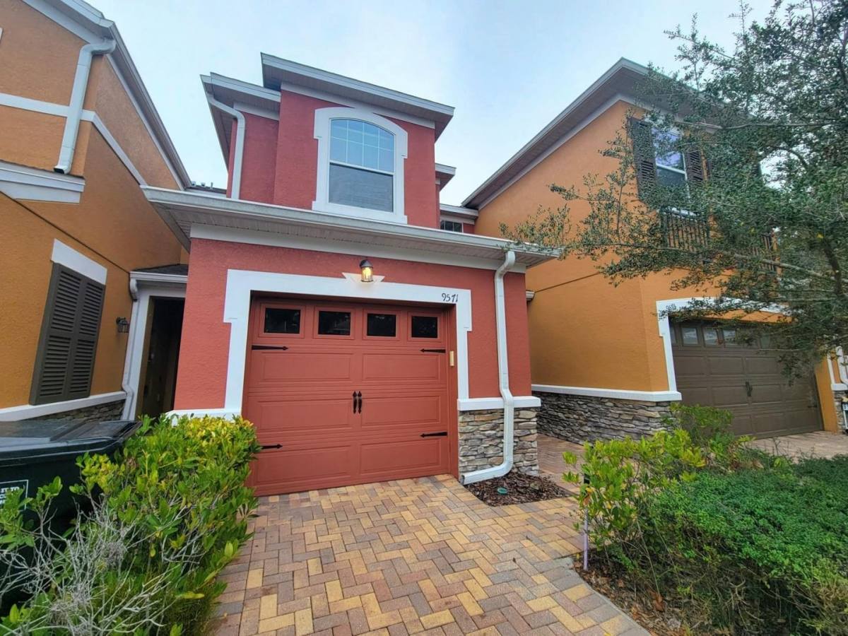 Townhouse for rent at 9571 Silver Buttonwood, Orlando, FL 32832