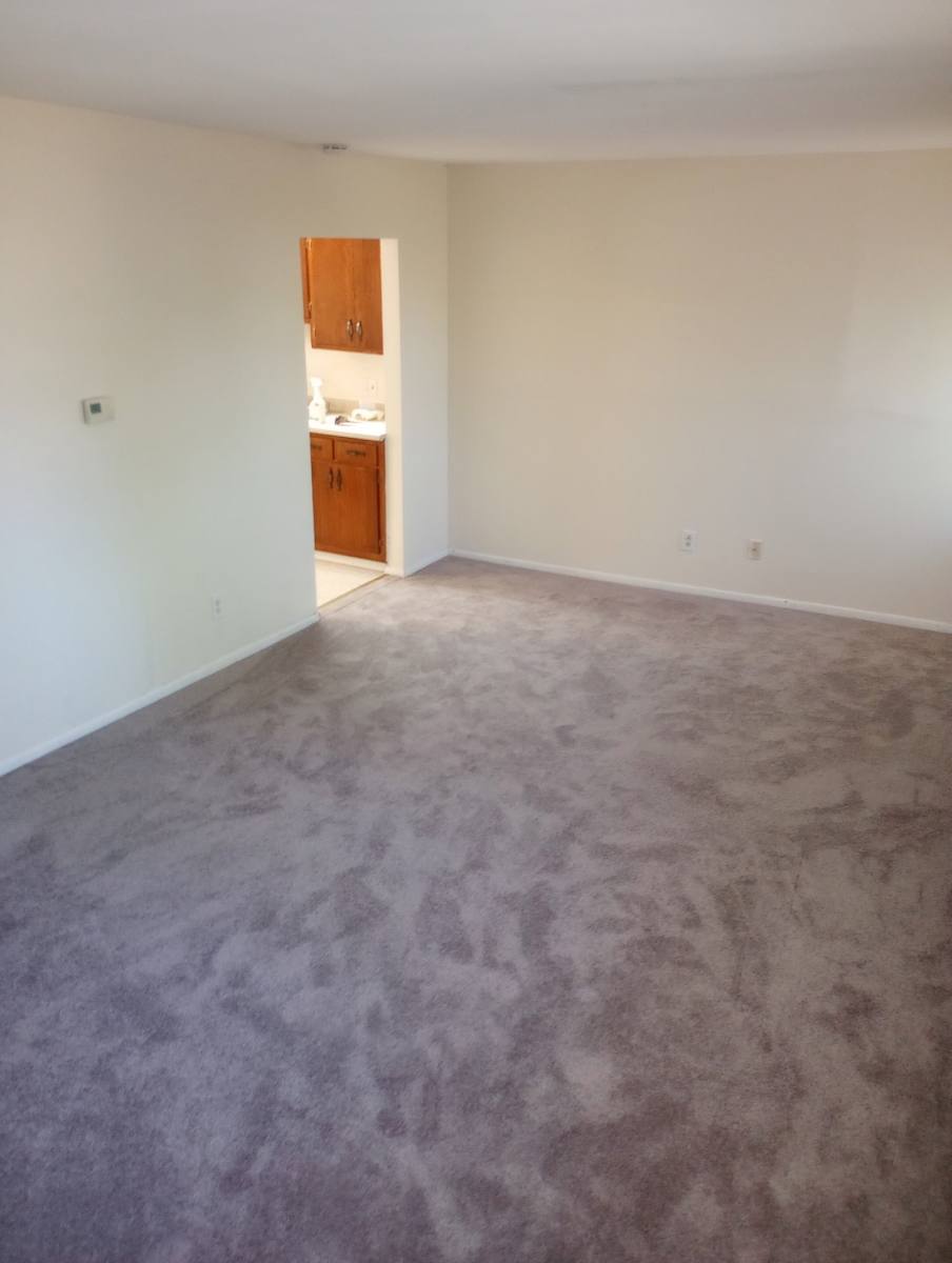 Apartment for rent at 58 Nestor St E, Franklin, NJ 07416