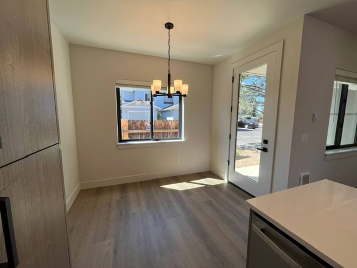Condo for rent at 2522 SW Yew Ave, Redmond, OR 97756