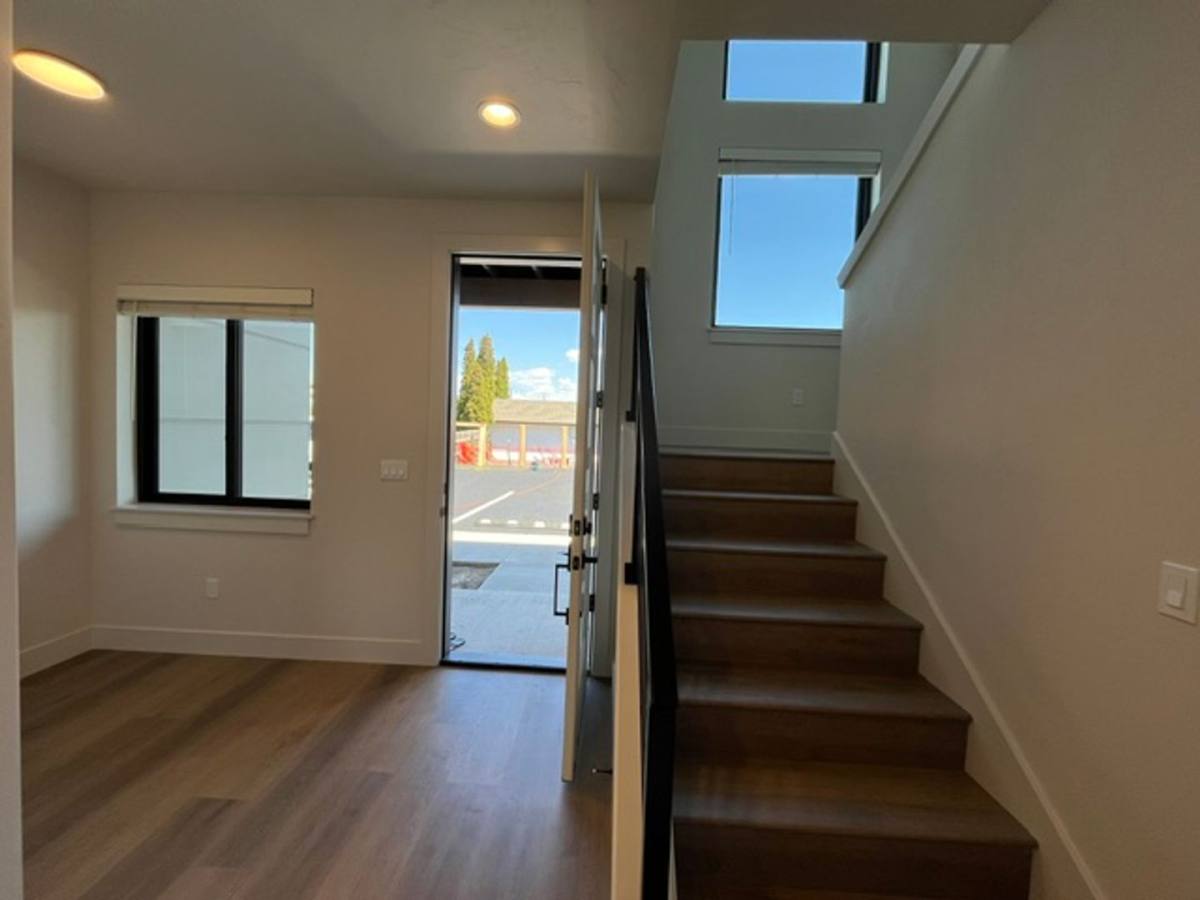 Condo for rent at 2522 SW Yew Ave, Redmond, OR 97756