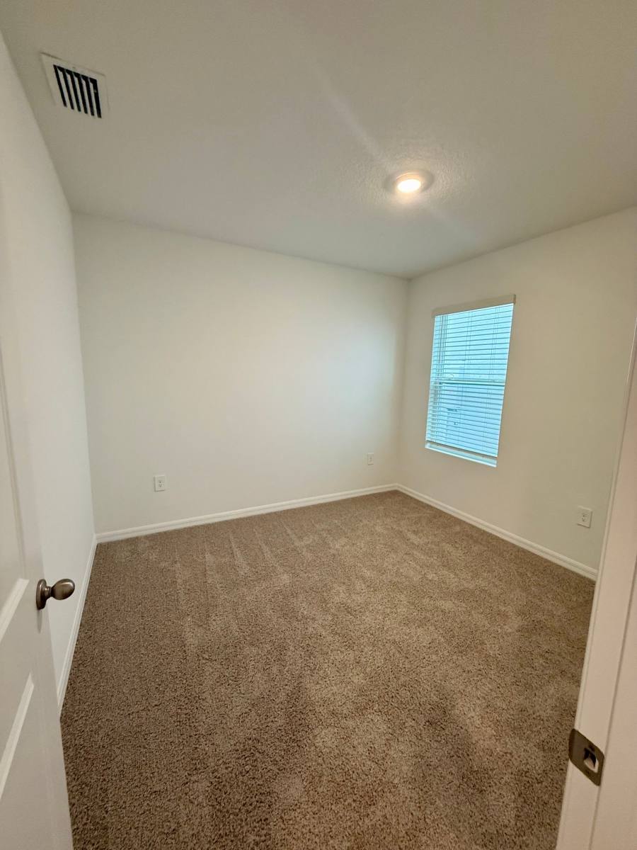 House for rent at 32447 Weathered Oak Dr, Wesley Chapel, FL 33543