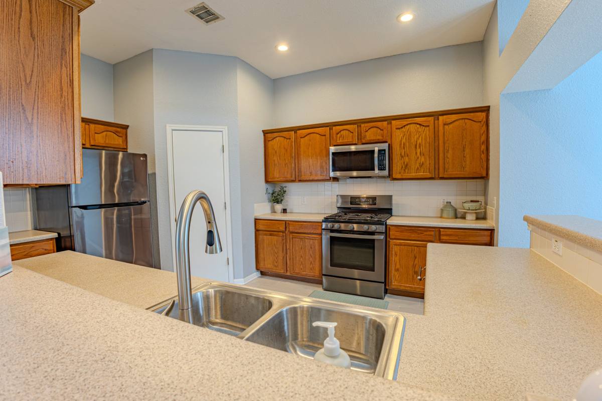House for rent at 208 Discovery, Kyle, TX 78640