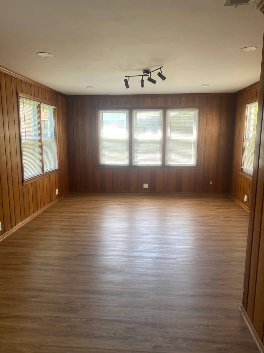 Apartment for rent at 5207 Galitz St #1, Skokie, IL 60077