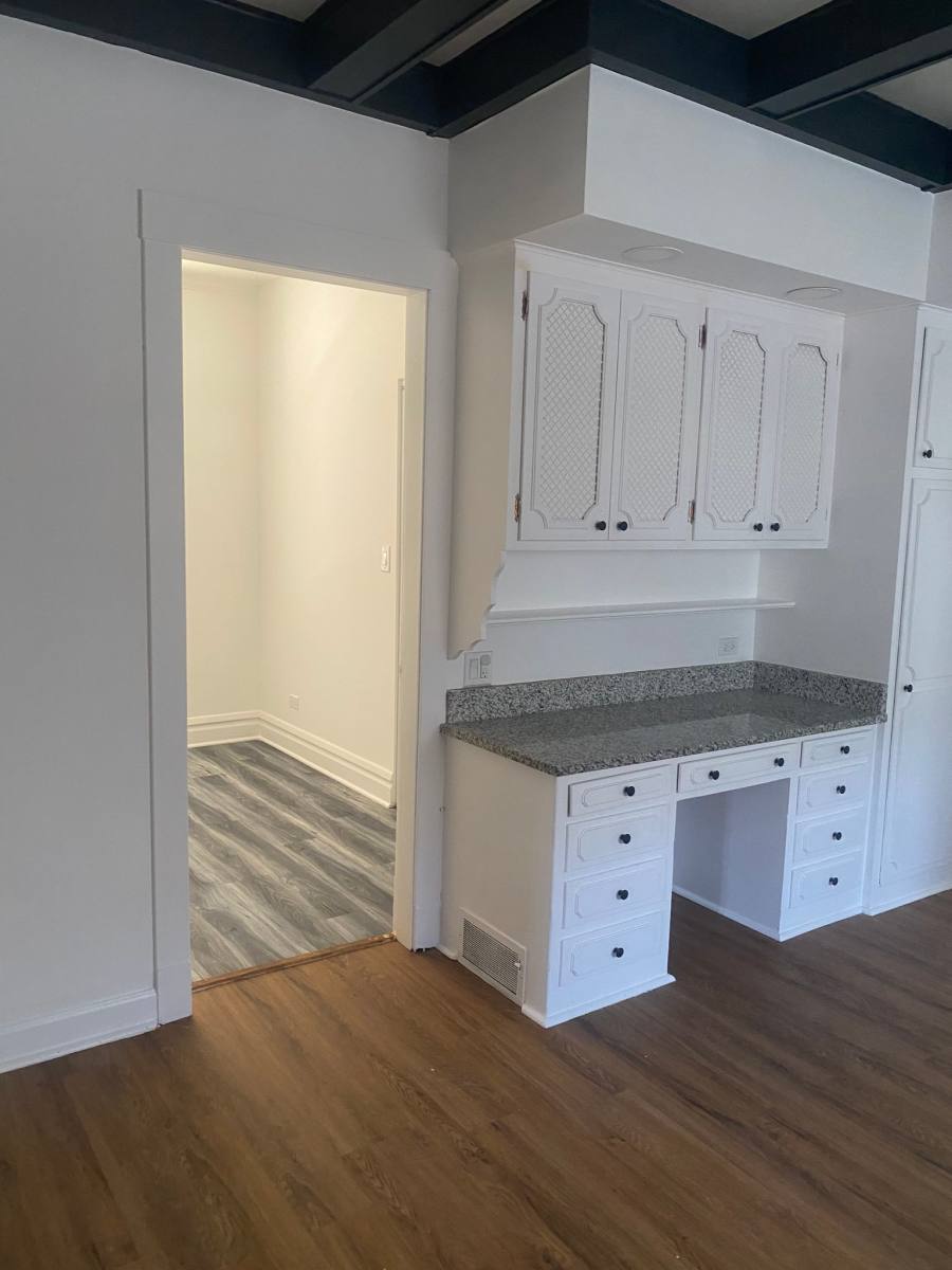 Apartment for rent at 5207 Galitz St #1, Skokie, IL 60077