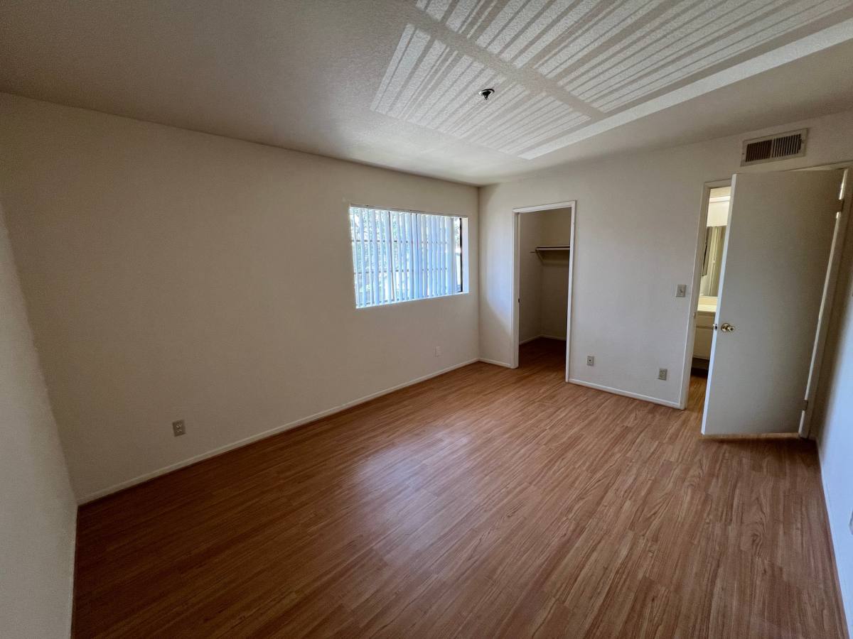 Apartment for rent at 1517 Rock Glen Ave #204, Glendale, CA 91205