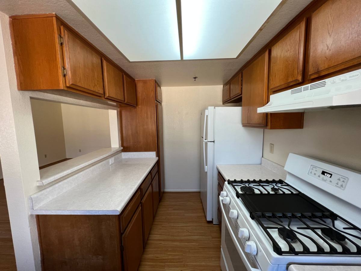 Apartment for rent at 1517 Rock Glen Ave #204, Glendale, CA 91205