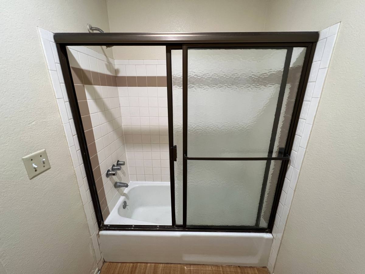 Apartment for rent at 1517 Rock Glen Ave #204, Glendale, CA 91205