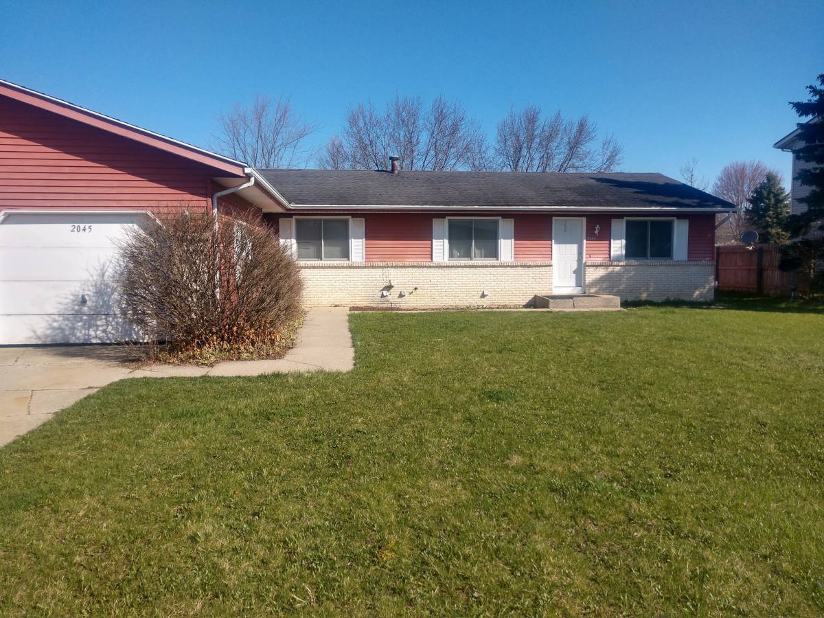 Apartment for rent at 2045 Old Valley Court SE, Grand Rapids, MI 49508