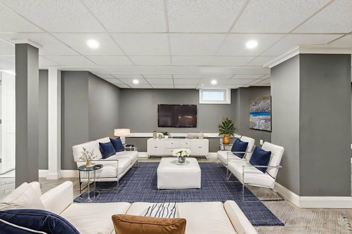Apartment for rent at 547 Broadway #1B, Somerville, MA 02145