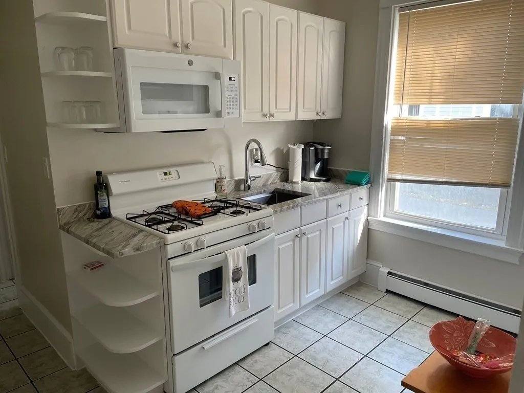 Apartment for rent at 8 Hancock St #1L, Salem, MA 01970