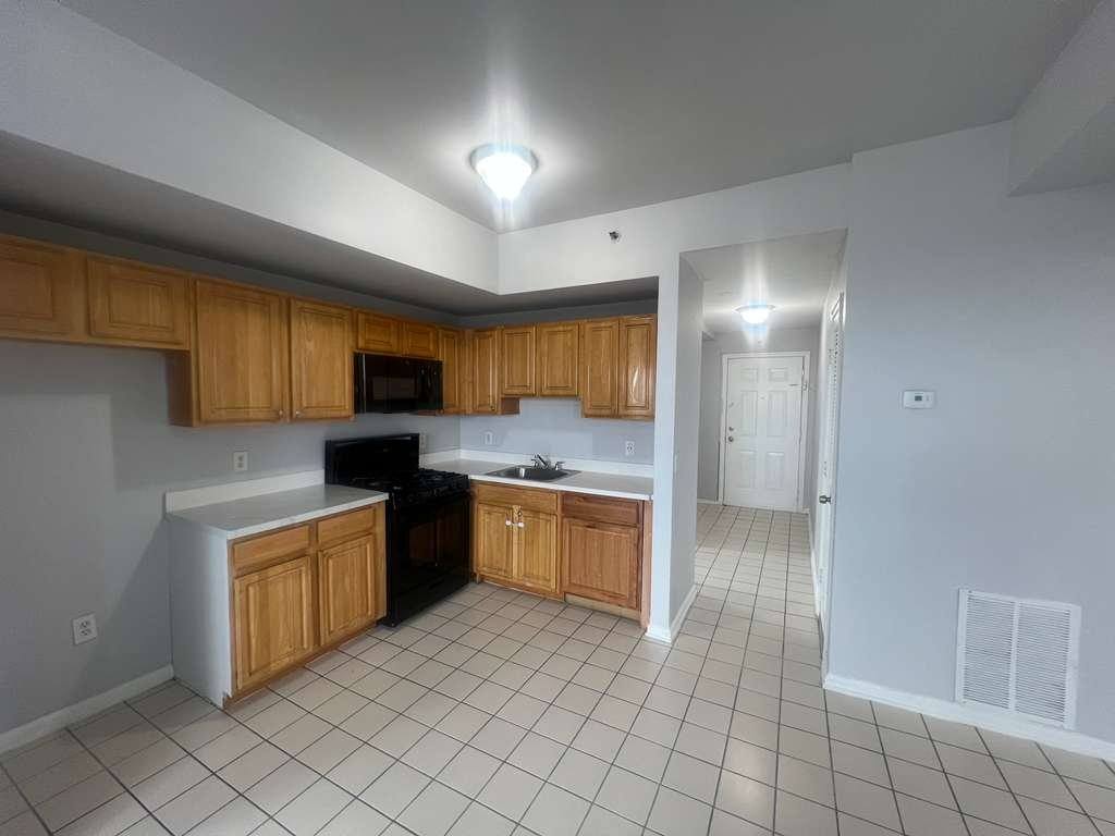 Apartment for rent at 279 Mount Prospect Ave #43, Newark, NJ 07104