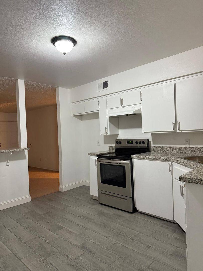 Apartment for rent at 710 N Chester Ave, Bakersfield, CA 93308