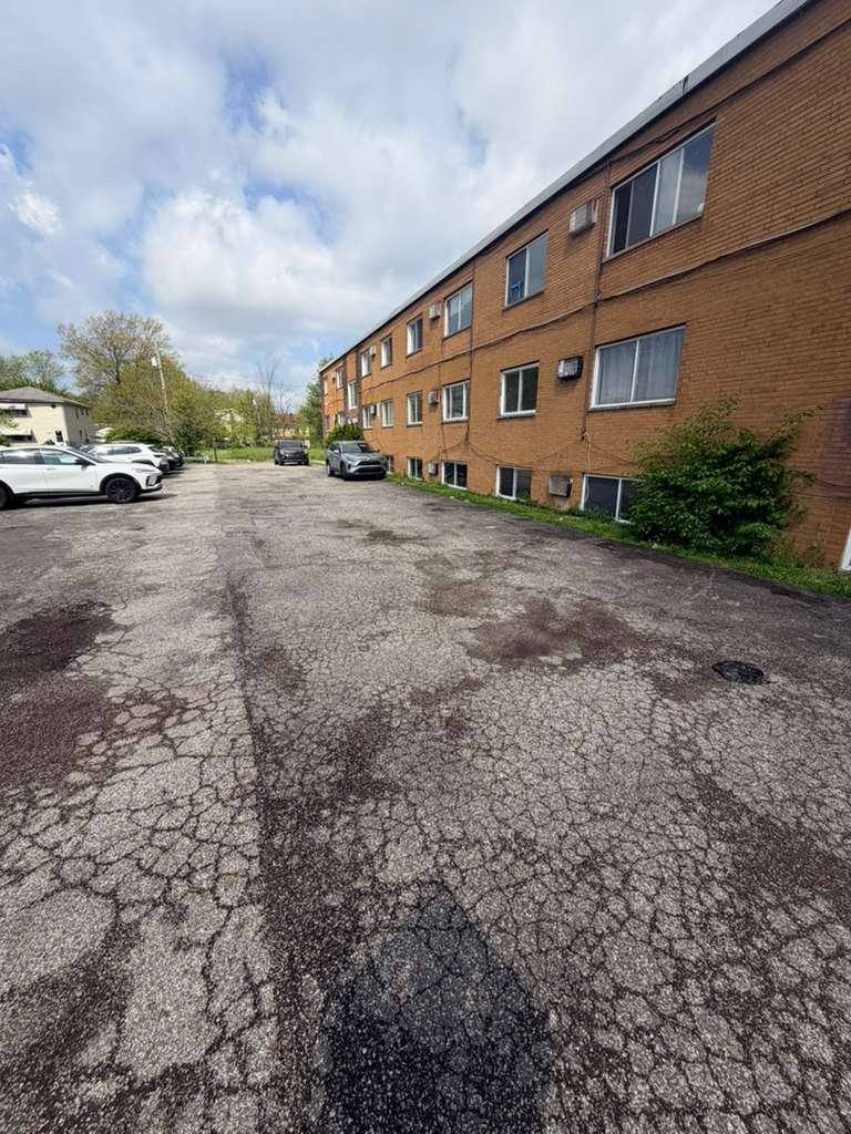 Apartment for rent at 3265 E 143rd St #303, Cleveland, OH 44120