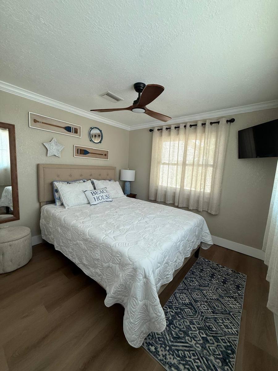 House for rent at 37 80th Terrace, Saint Petersburg, FL 33706