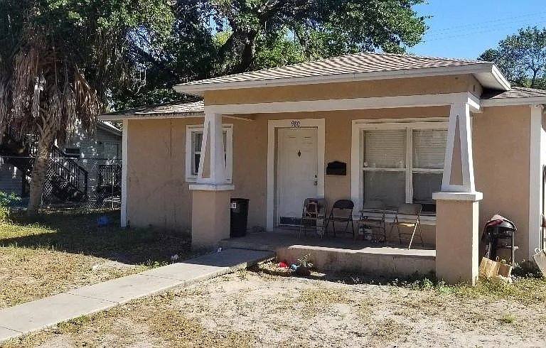 House for rent at 980 13th Ave S, Saint Petersburg, FL 33705