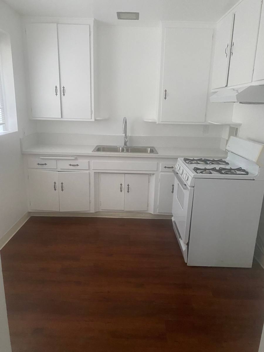 Apartment for rent at 45 S Vinedo Ave #B, Pasadena, CA 91107