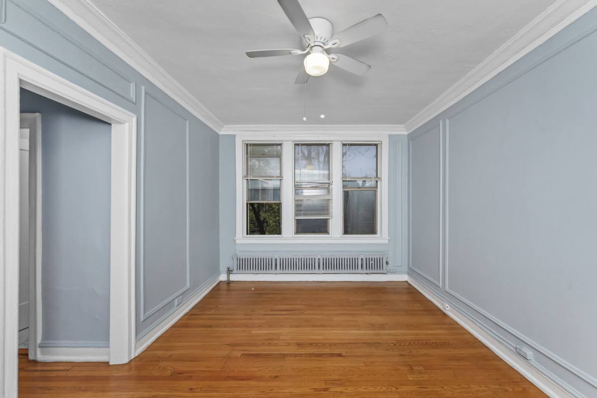 Apartment for rent at 1361 W Estes Ave, Chicago, IL 60626