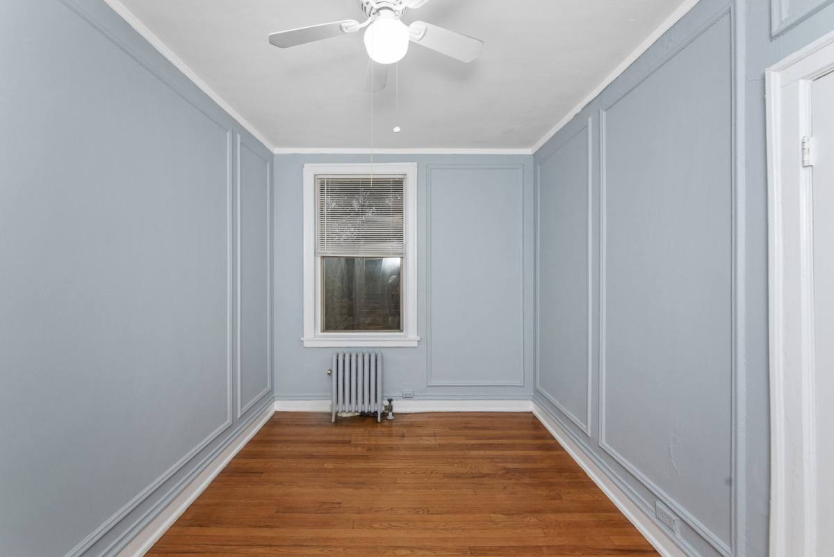 Apartment for rent at 1361 W Estes Ave, Chicago, IL 60626