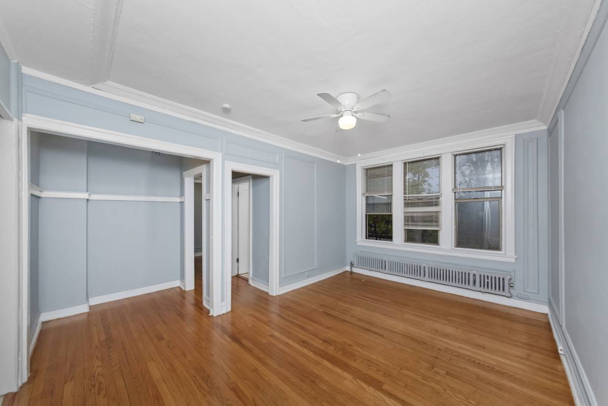 Apartment for rent at 1361 W Estes Ave, Chicago, IL 60626
