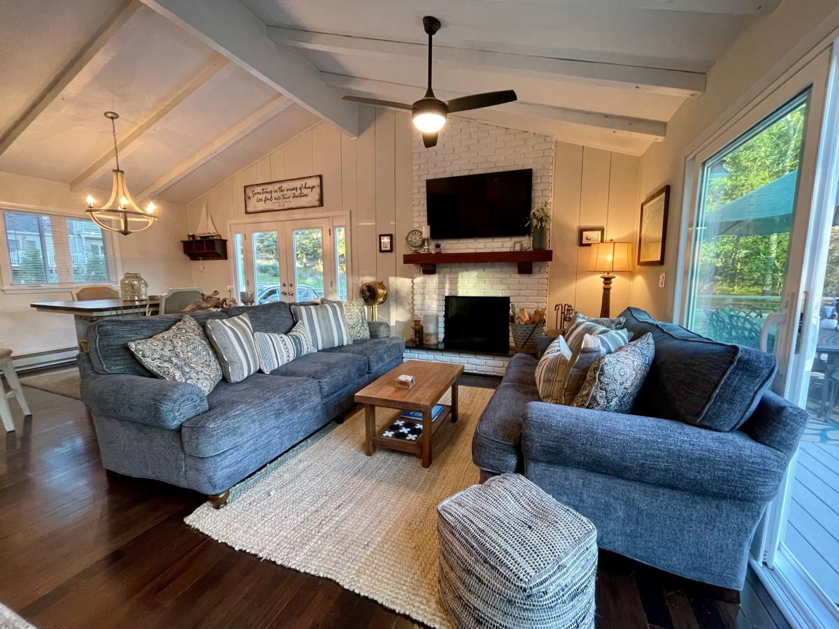 House for rent at 6 Community Dr, Shelter Island, NY 11964