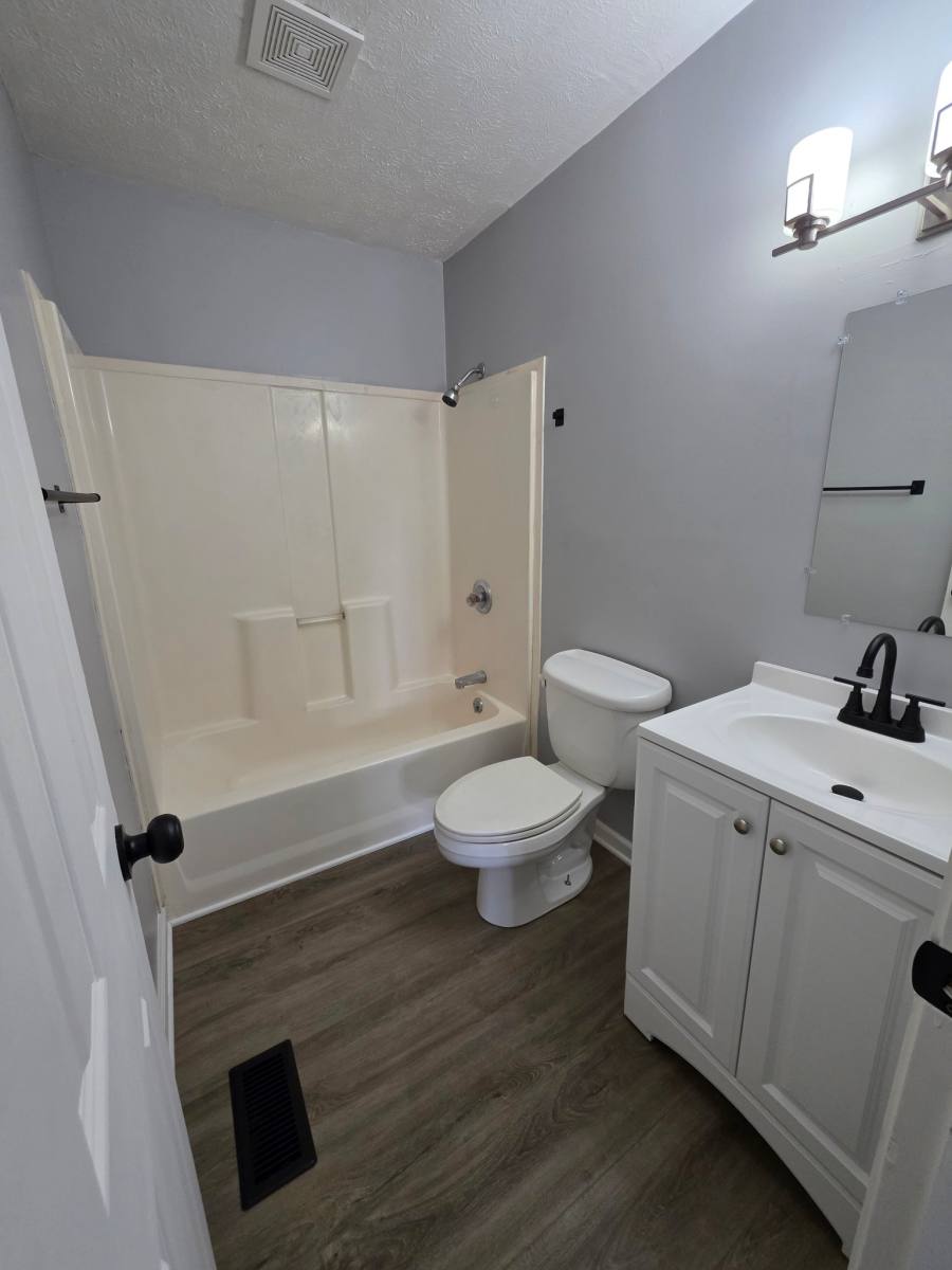 Apartment for rent at 177 W Wadsworth Circle #177, Oak Ridge, TN 37830