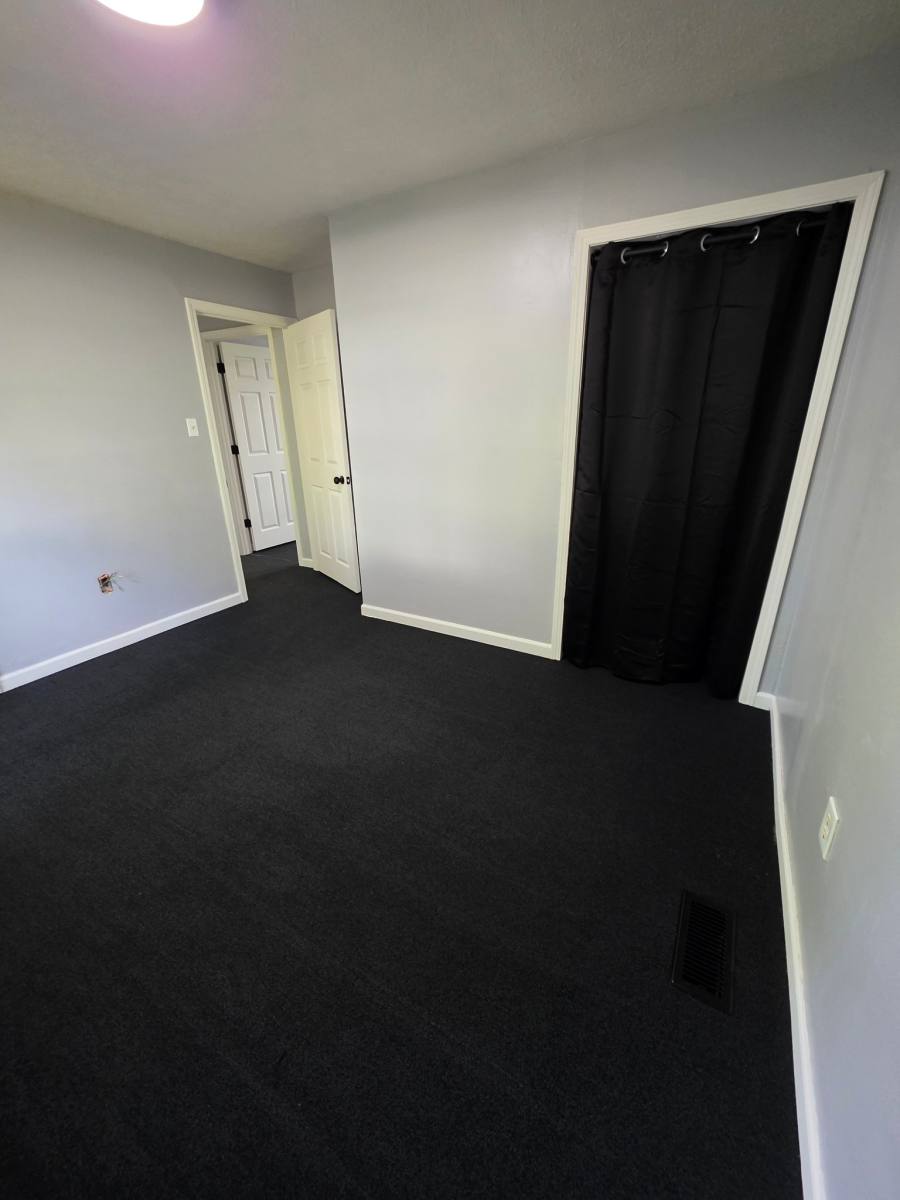 Apartment for rent at 177 W Wadsworth Circle #177, Oak Ridge, TN 37830
