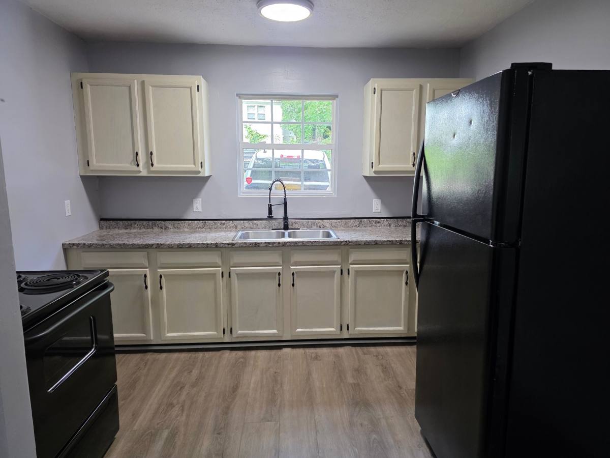 Apartment for rent at 177 W Wadsworth Circle #177, Oak Ridge, TN 37830