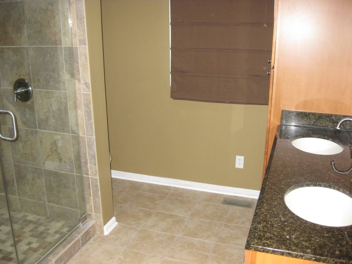 House for rent at 1104 Hayden Dr, McHenry, IL 60051