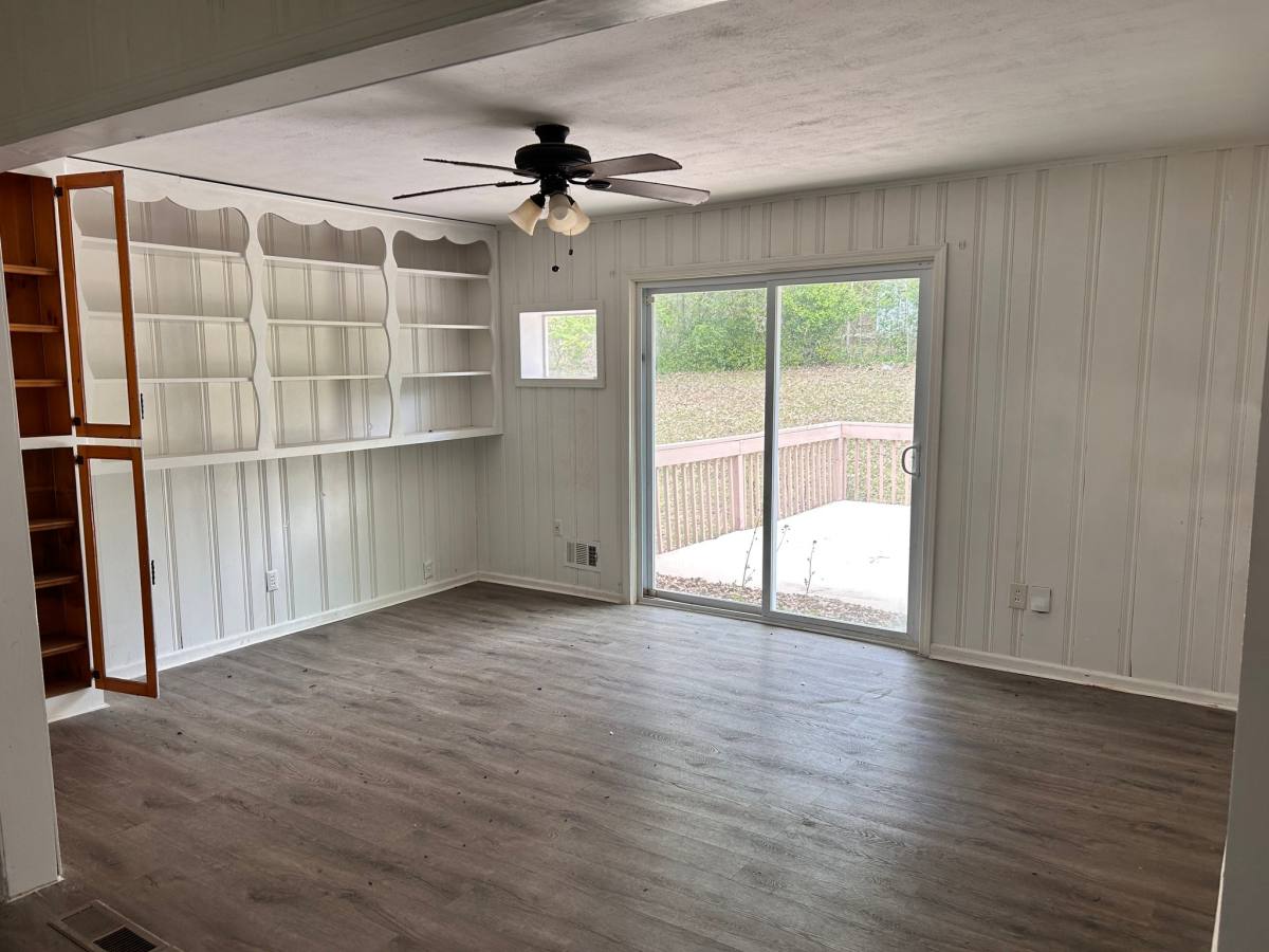 House for rent at 5007 Spring Hill Dr, Buford, GA 30518