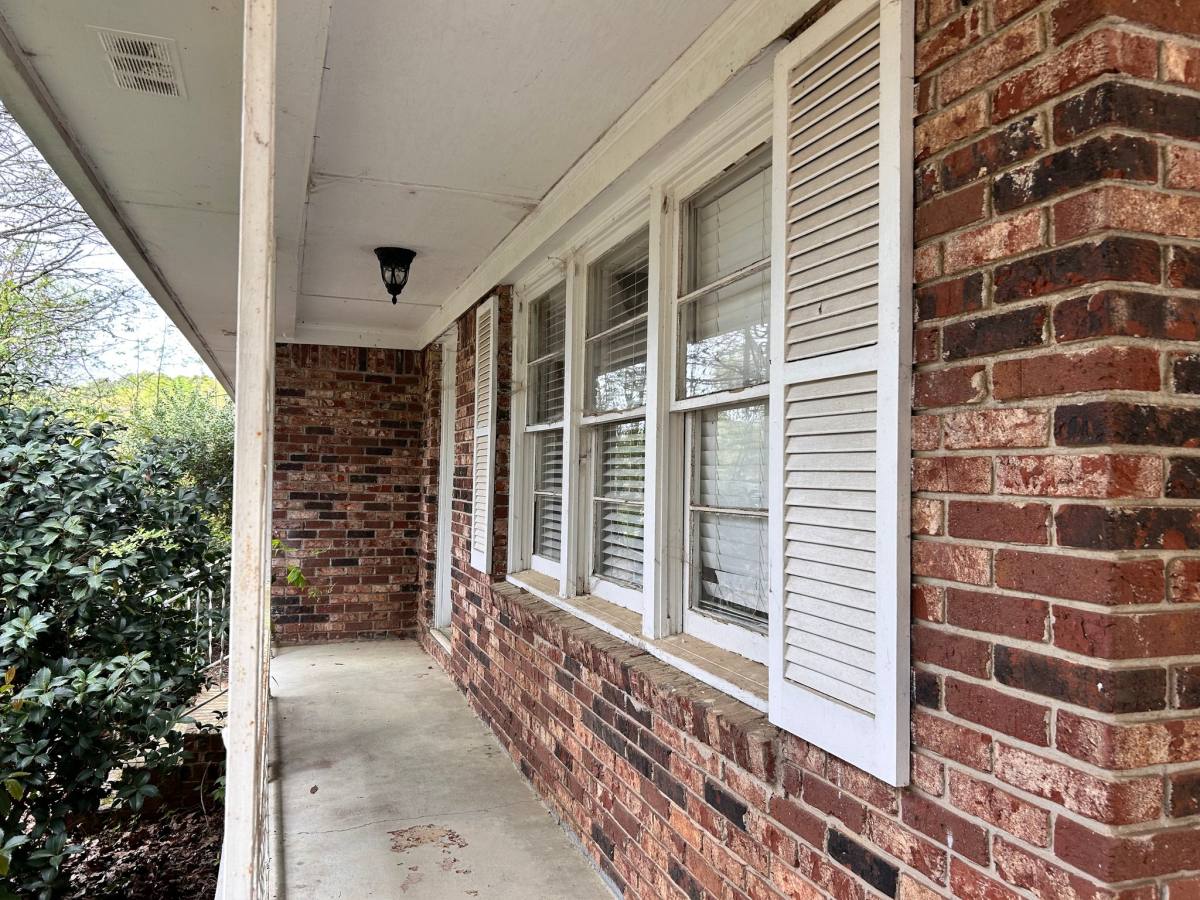 House for rent at 5007 Spring Hill Dr, Buford, GA 30518