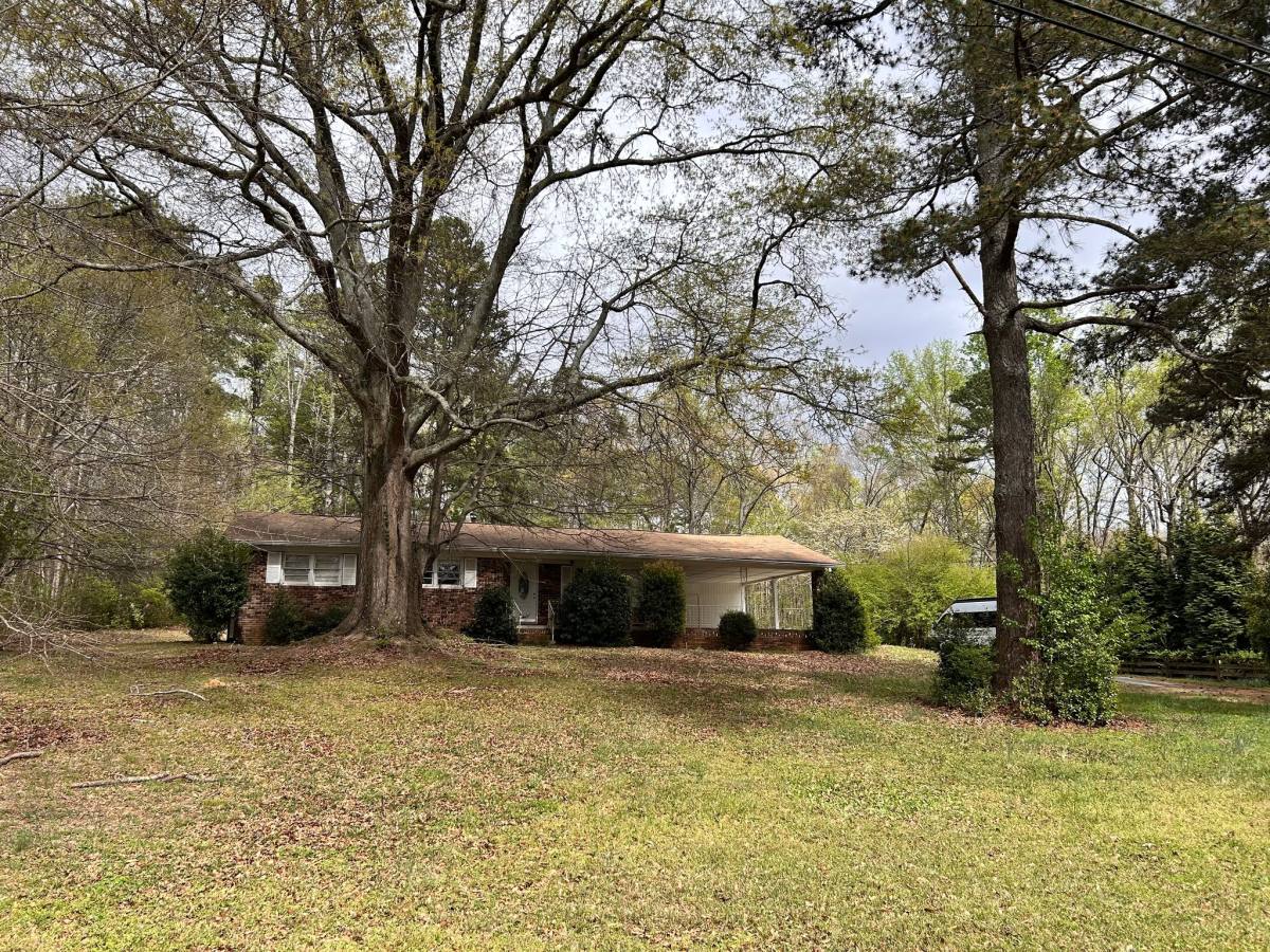 House for rent at 5007 Spring Hill Dr, Buford, GA 30518