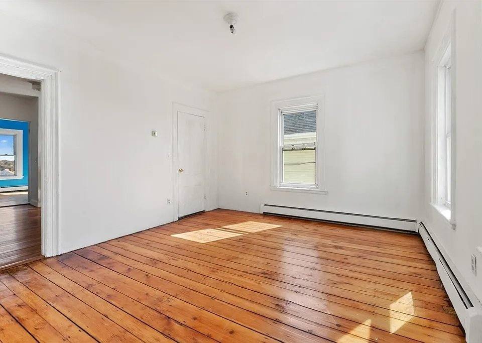 Apartment for rent at 23 Mount Vernon St #2, Gloucester, MA 01930