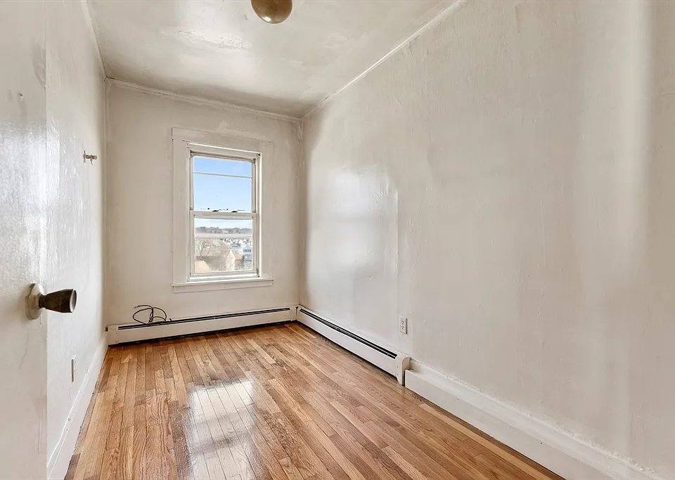 Apartment for rent at 23 Mount Vernon St #5, Gloucester, MA 01930