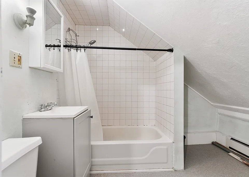 Apartment for rent at 23 Mount Vernon St #5, Gloucester, MA 01930