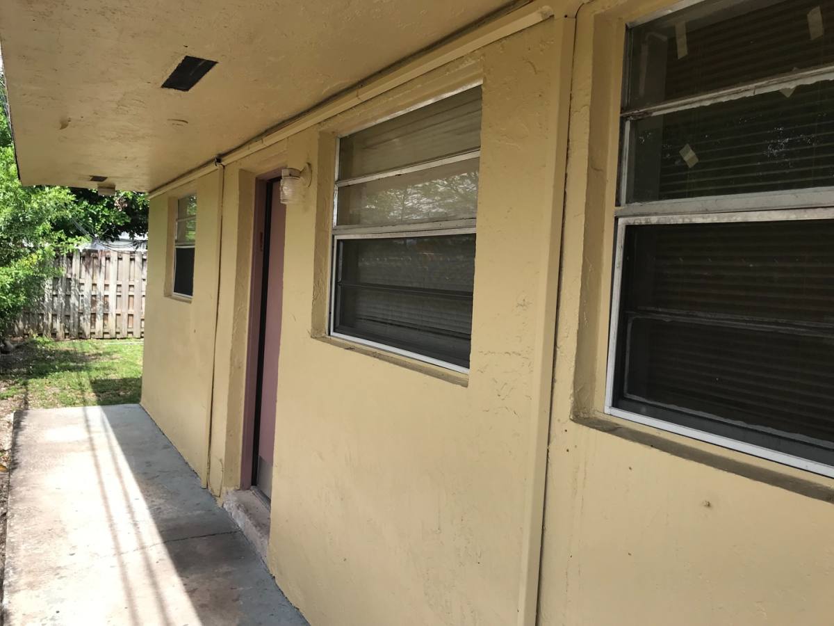 Apartment for rent at 715 SW 15 Ave, Fort Lauderdale, FL 33312