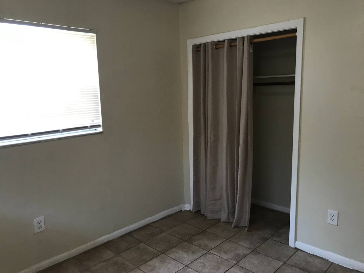 Apartment for rent at 715 SW 15 Ave, Fort Lauderdale, FL 33312