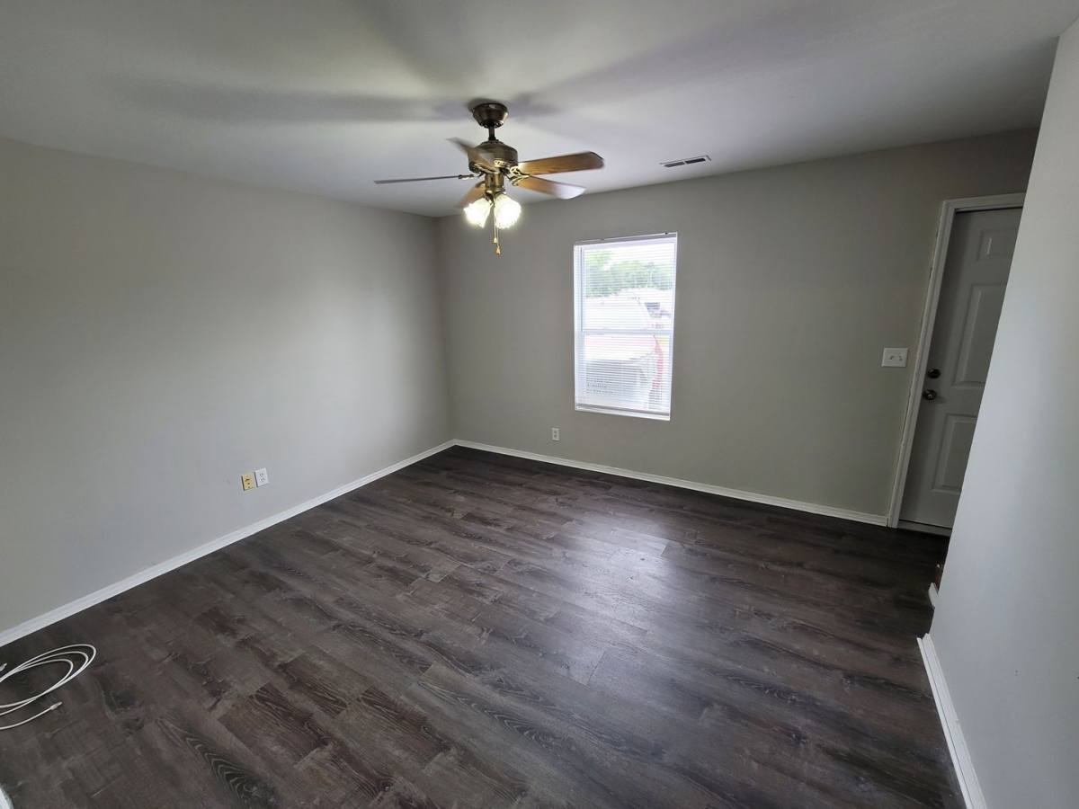 Townhouse for rent at 745 Wabash St, Warrenton, MO 63383