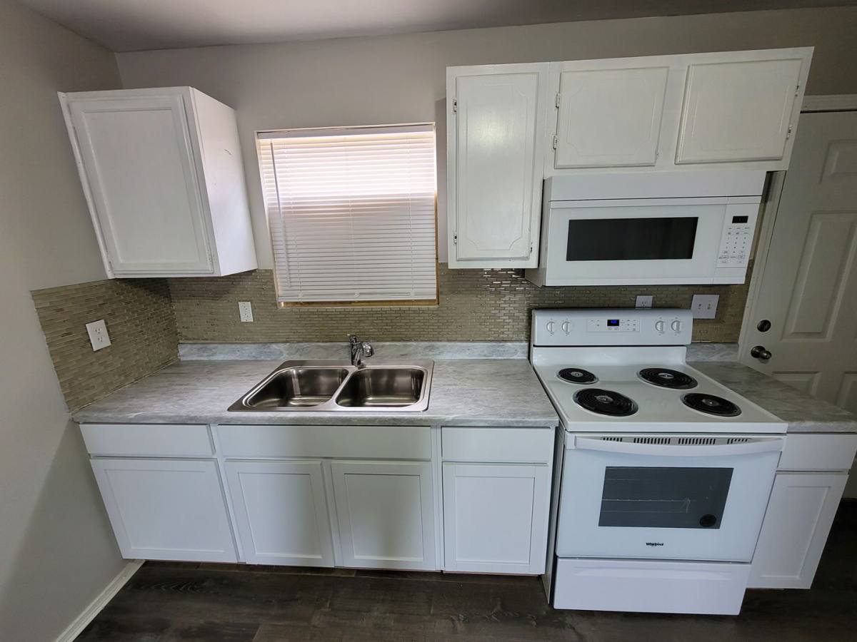 Townhouse for rent at 745 Wabash St, Warrenton, MO 63383