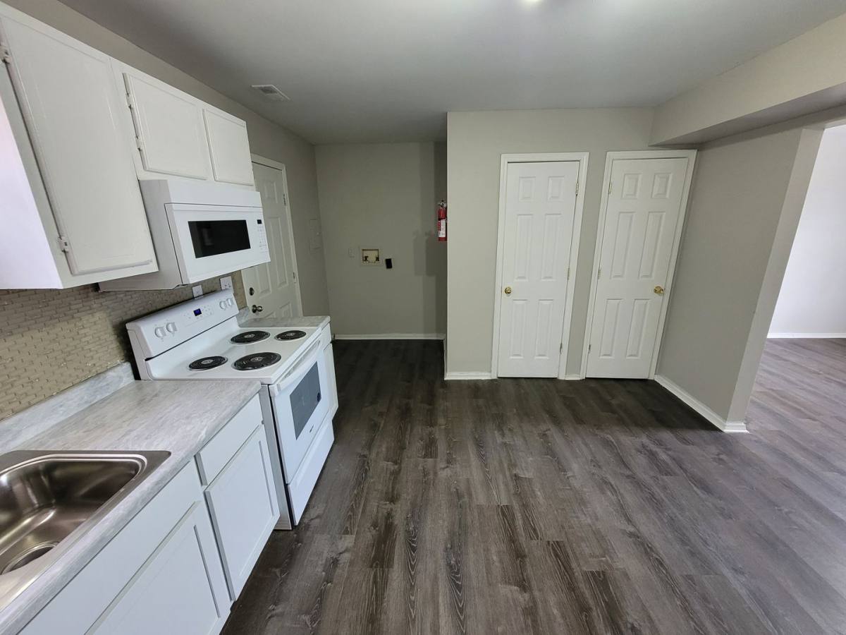 Townhouse for rent at 745 Wabash St, Warrenton, MO 63383