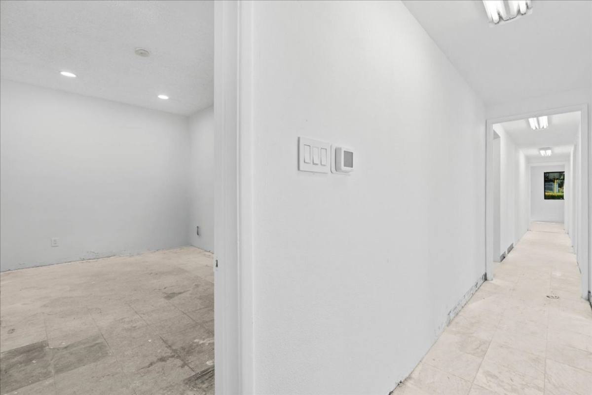 Apartment for rent at 7969 Foothill Blvd, Sunland, CA 91040