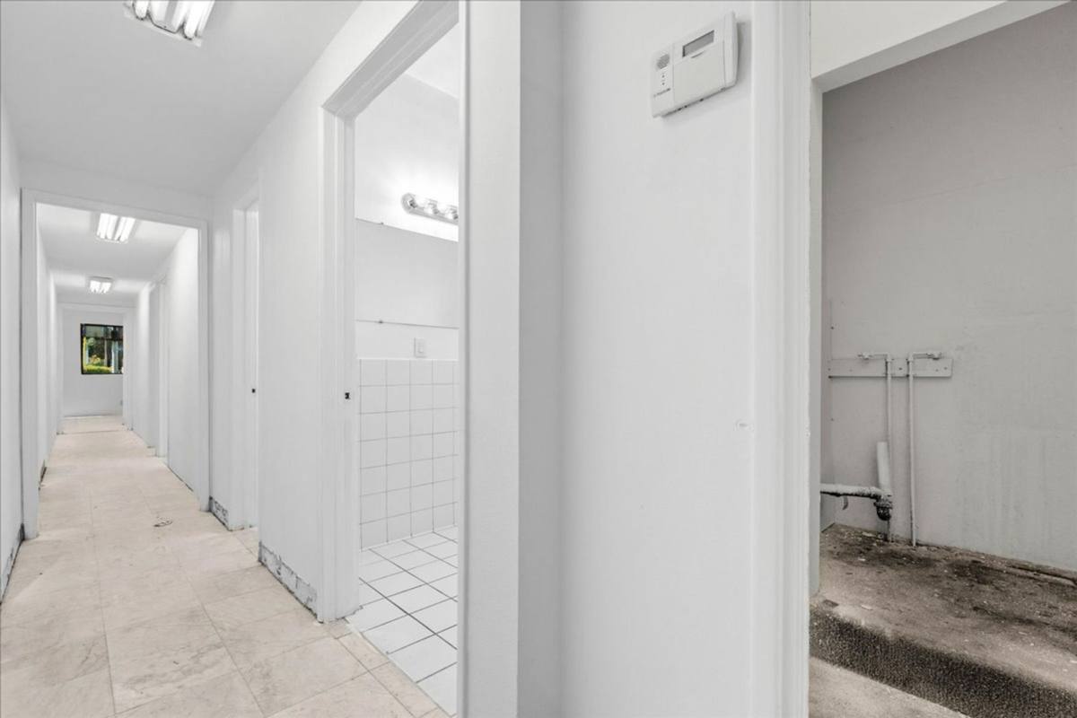 Apartment for rent at 7969 Foothill Blvd, Sunland, CA 91040
