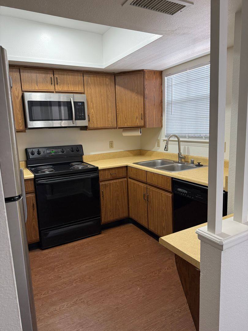 Condo for rent at 3823 S Maryland Parkway, Las Vegas, NV 89119
