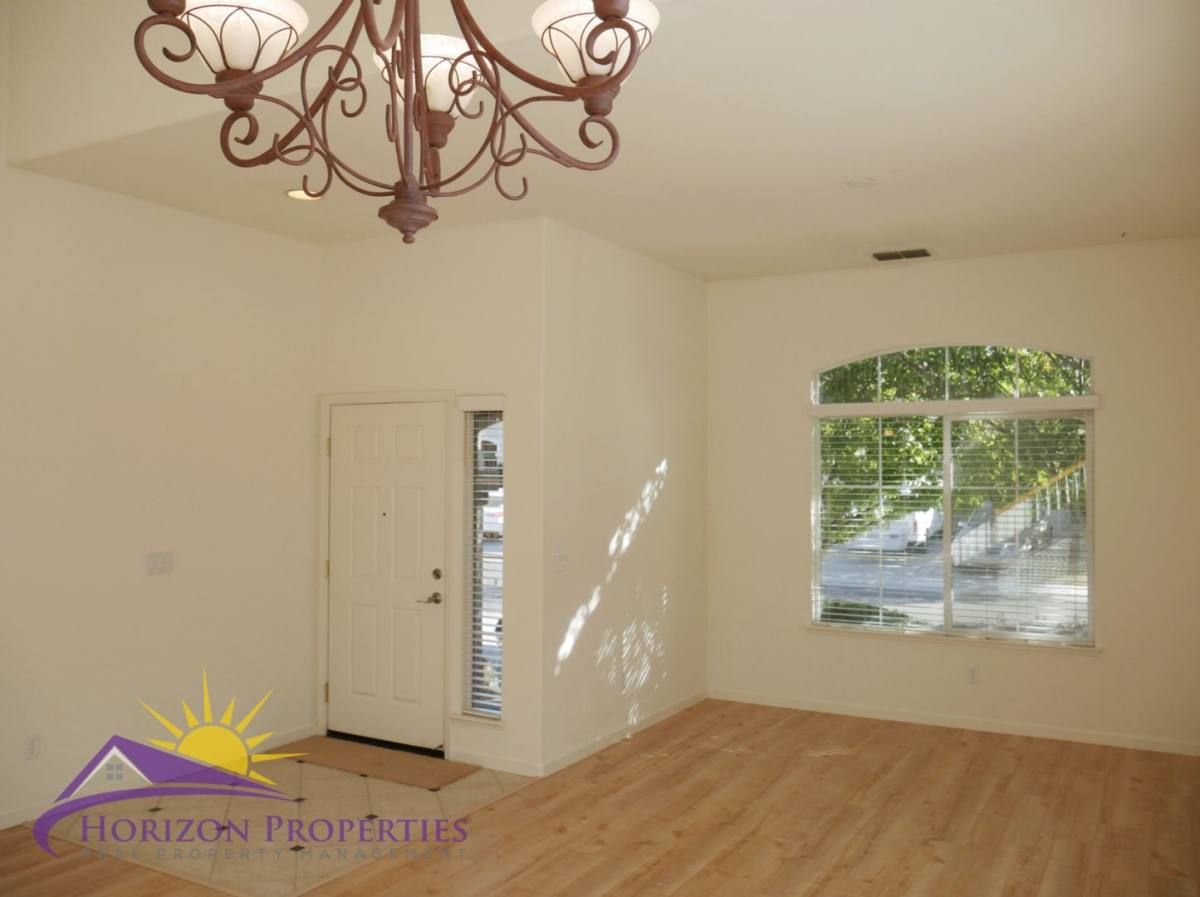 House for rent at 170 Battlecreek Circle, Sacramento, CA 95835
